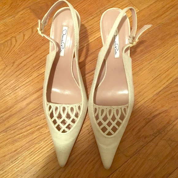 Oscar de la Renta Shoes - 🎉HP 5/29🎉Oscar dela renta sandal heels